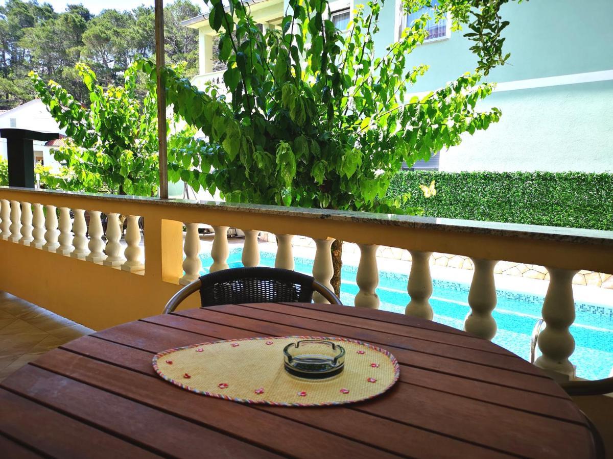 Apartments With A Swimming Pool Banjol, Rab - 11382 Exterior foto